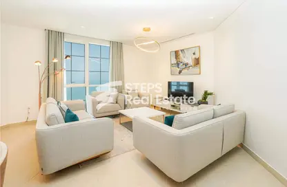 Living Room image for: Apartment - 2 Bedrooms - 3 Bathrooms for rent in Viva West - Viva Bahriyah - The Pearl Island - Doha, Image 1