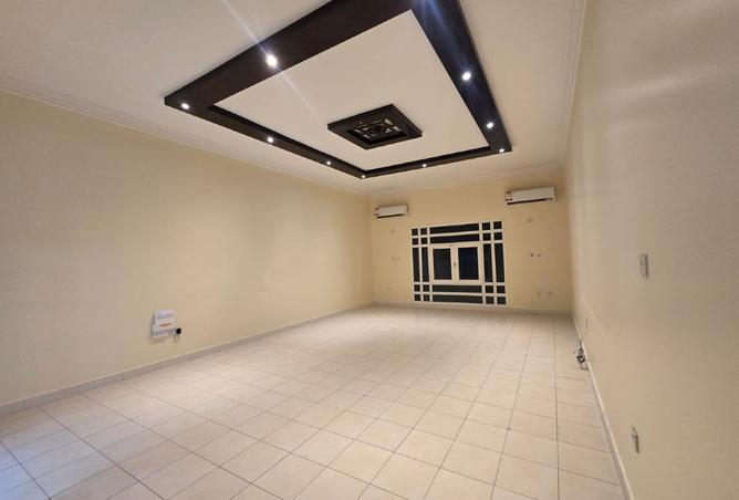 964954 - Property Main Image