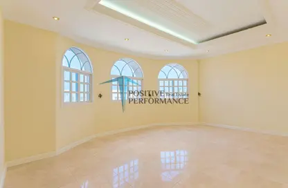 شقة - غرفة نوم - 1 حمام للايجار في شارع النعيجة - غرب الهلال - الهلال - الدوحة