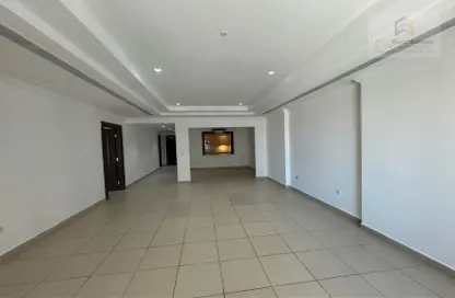 Apartment - 1 Bedroom - 2 Bathrooms for sale in Tower 24 - Porto Arabia - The Pearl Island - Doha
