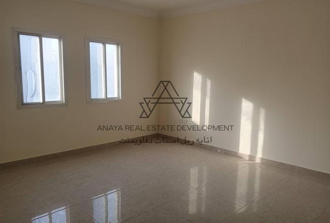 932080 - Property Main Image