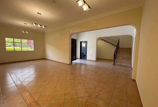 952491 - Property Image 2