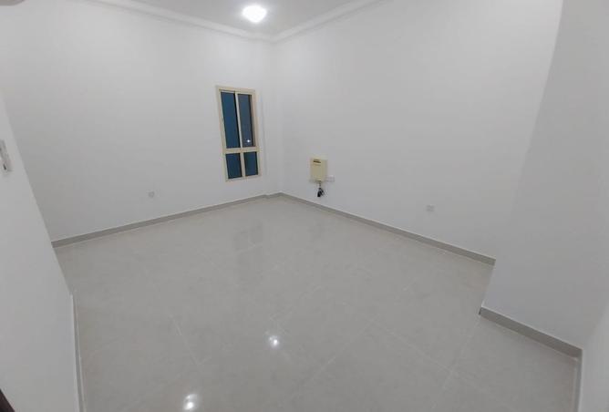 980211 - Property Image 2