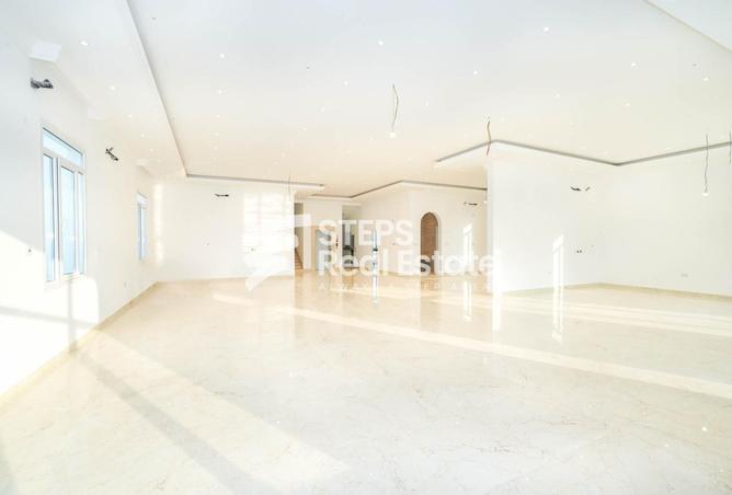 Villa - 7 Bathrooms for sale in Al Wukair - Al Wukair - Al Wakra