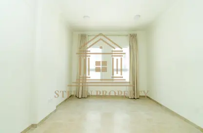 شقة - 2 غرف نوم - 3 حمامات للايجار في مجمع الفنار - الوعب - الوعب - الدوحة