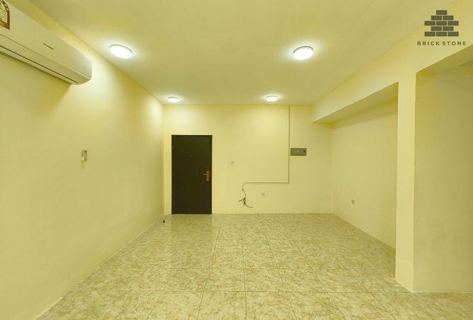951638 - Property Image 3