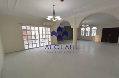Villa - 4 Bedrooms - 4 Bathrooms for rent in Al Thumama - Al Thumama - Doha