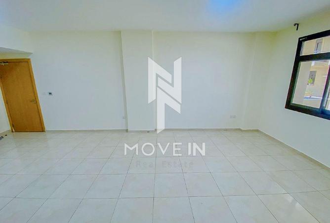 930456 - Property Main Image