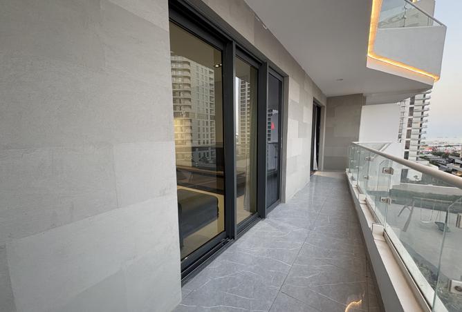 985305 - Property Image 3