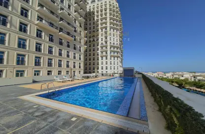 Apartment - 2 Bedrooms - 4 Bathrooms for rent in Floresta Gardens - Floresta Gardens - The Pearl Island - Doha