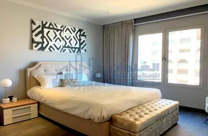 Room / Bedroom image for: Apartment - 2 Bedrooms - 2 Bathrooms for rent in The Pearl Island - Doha, Image 1
