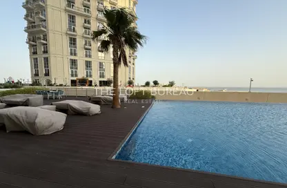 Apartment - 3 Bedrooms - 4 Bathrooms for rent in The Garden - Floresta Gardens - The Pearl Island - Doha