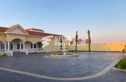 Villa - 3 Bedrooms - 6 Bathrooms for sale in Umm Abirieh - Al Shamal