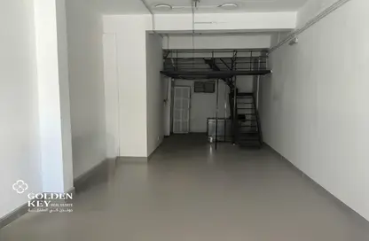 Shop - Studio - 1 Bathroom for rent in New Al Ghanim - Al Ghanim - Doha