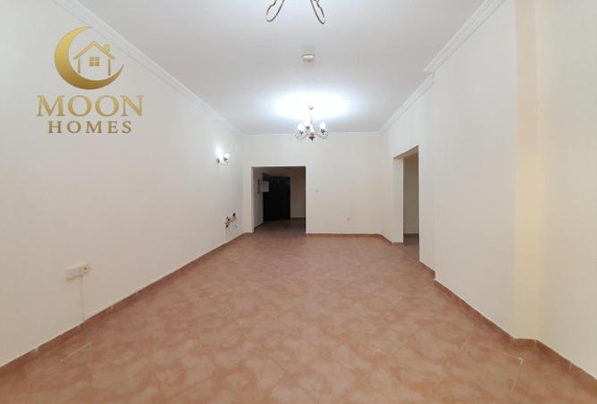 996432 - Property Image 2