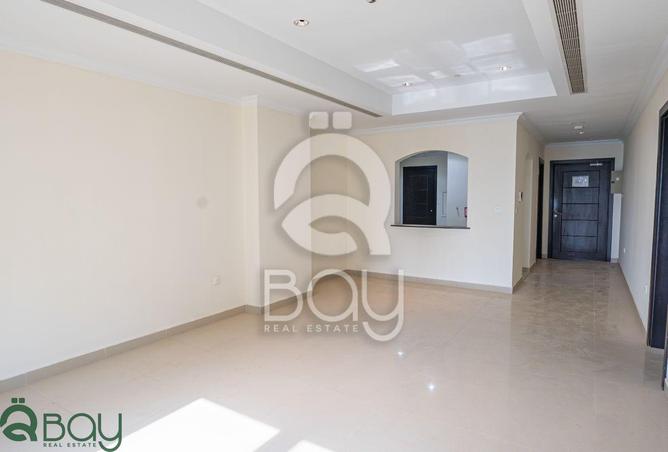 955215 - Property Image 3