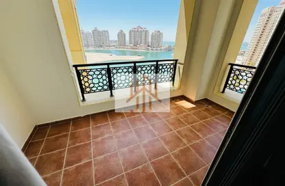 Apartment - Studio - 1 Bathroom for rent in Viva West - Viva Bahriyah - The Pearl Island - Doha