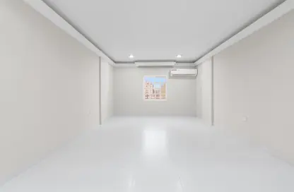 Apartment - 2 Bedrooms - 2 Bathrooms for rent in Old Al Ghanim - Al Ghanim - Doha