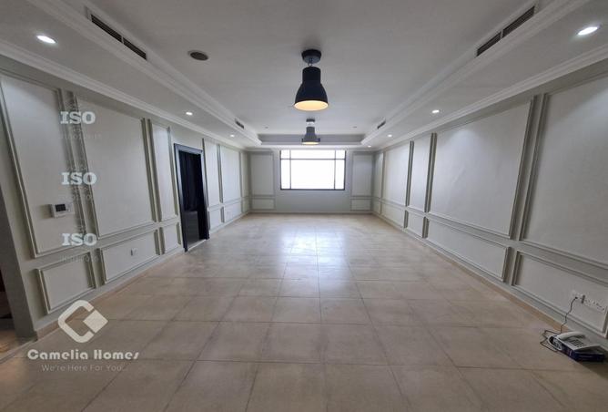 992488 - Property Image 2