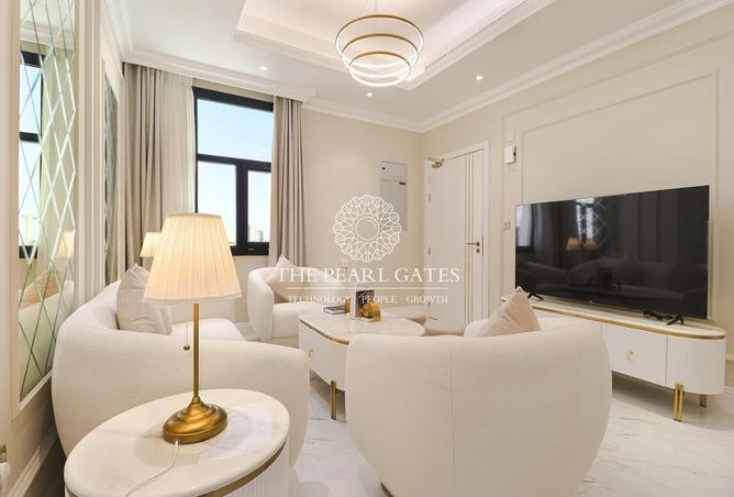 881313 - Property Image 2
