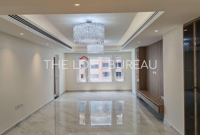 928111 - Property Image 2