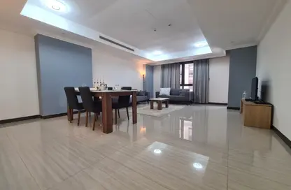 Apartment - 2 Bedrooms - 2 Bathrooms for rent in East Porto Drive - Porto Arabia - The Pearl Island - Doha