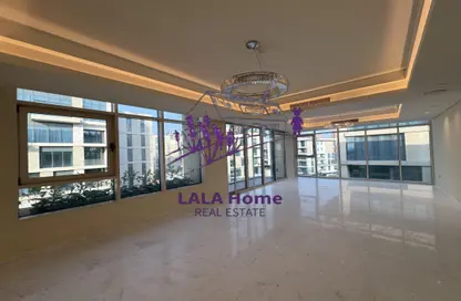 Apartment - 4 Bedrooms - 6 Bathrooms for sale in Gewan Island - The Pearl Island - Doha