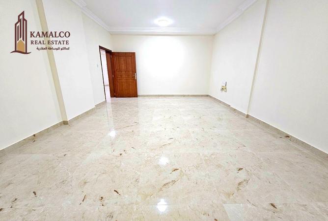 928735 - Property Image 2