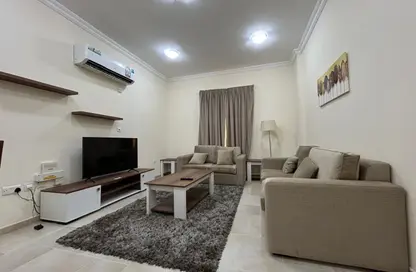 Apartment - 2 Bedrooms - 2 Bathrooms for rent in Al Nasr Street - Al Nasr - Doha