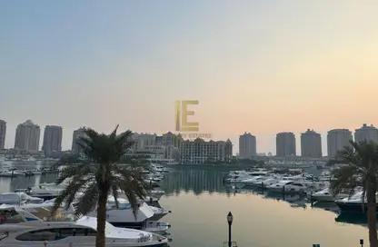 تاون هاوس - 4 غرف نوم - 5 حمامات للايجار في طريق بورتو الغربي - بورتو أرابيا - جزيرة اللؤلؤة - الدوحة