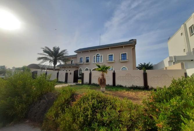 945992 - Property Image 2