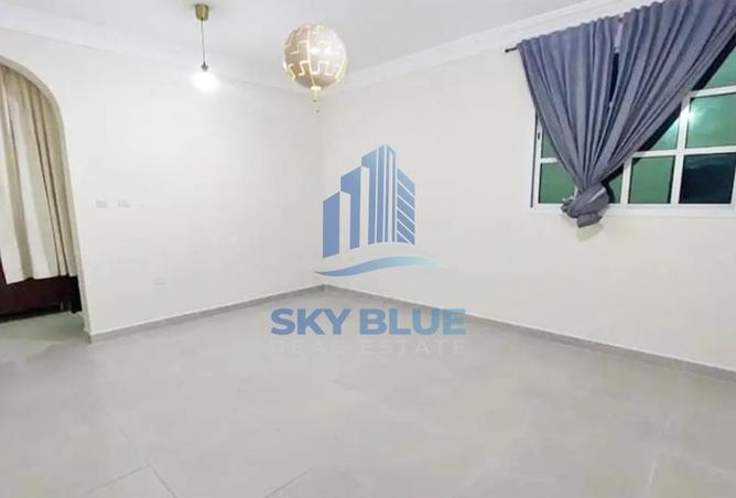 897839 - Property Image 2