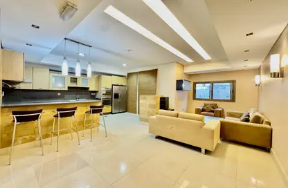 Apartment - 2 Bedrooms - 3 Bathrooms for rent in Bin Omran 46 - Fereej Bin Omran - Doha