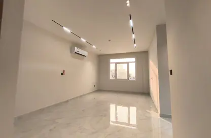 Apartment - 2 Bedrooms - 2 Bathrooms for rent in Al Messila - Al Messila - Doha