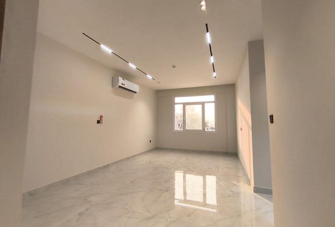 997682 - Property Main Image