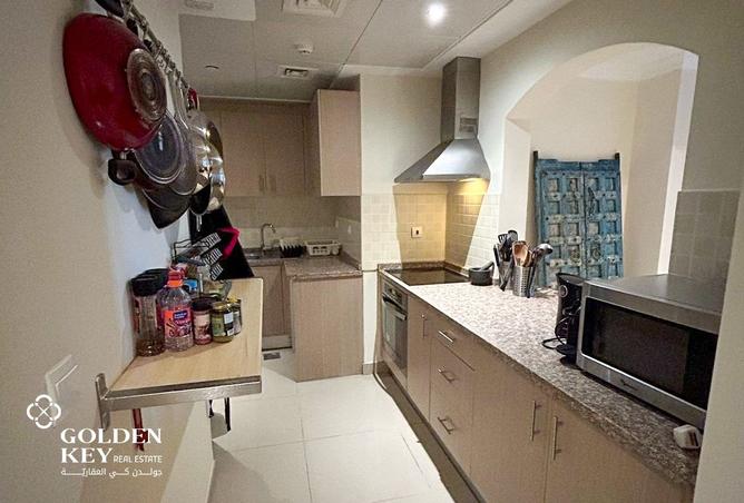 932684 - Property Image 2