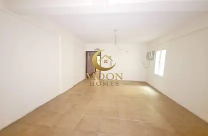 شقة - 2 غرف نوم - 2 حمامات للايجار في منتزه 7 - المنتزه - الدوحة