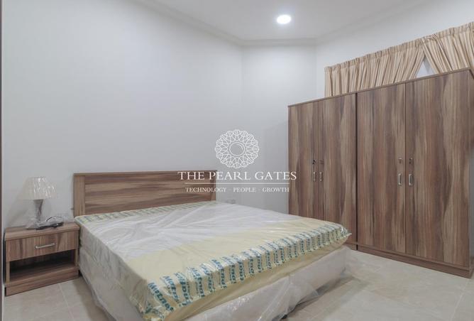 940221 - Property Image 2