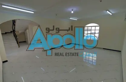 Villa - 5 Bedrooms - 4 Bathrooms for rent in Ain Khaled - Doha