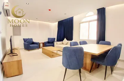 Apartment - 2 Bedrooms - 2 Bathrooms for rent in Umm Ghuwalina - Umm Ghuwailina - Doha