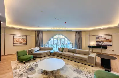 Penthouse - 4 Bedrooms - 3 Bathrooms for rent in Viva West - Viva Bahriyah - The Pearl Island - Doha
