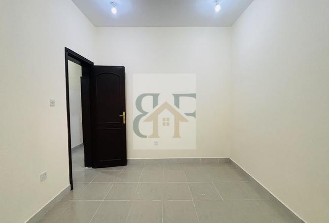 954768 - Property Image 2