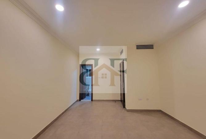 933522 - Property Image 3