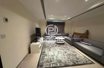 Apartment - 1 Bedroom - 2 Bathrooms for rent in East Porto Drive - Porto Arabia - The Pearl Island - Doha