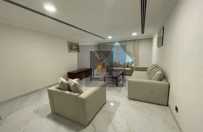 Apartment - 3 Bedrooms - 3 Bathrooms for rent in Fereej Bin Mahmoud South - Fereej Bin Mahmoud - Doha