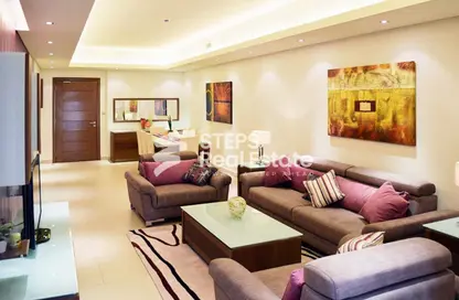 Living Room image for: Apartment - 2 Bedrooms - 3 Bathrooms for rent in Al Aman Street - Umm Ghuwailina - Doha, Image 1