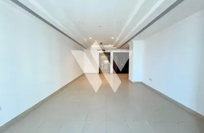 شقة - 2 غرف نوم - 3 حمامات للايجار في برج 6 - بورتو أرابيا - جزيرة اللؤلؤة - الدوحة