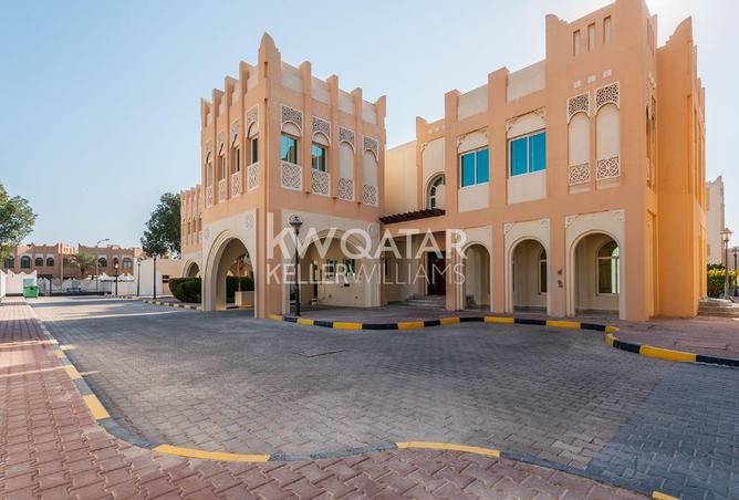 954571 - Property Image 3