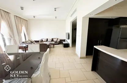 Apartment - 3 Bedrooms - 3 Bathrooms for rent in Chateau - Qanat Quartier - The Pearl Island - Doha