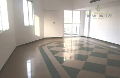 Apartment - 3 Bedrooms - 2 Bathrooms for rent in Musheireb - Doha